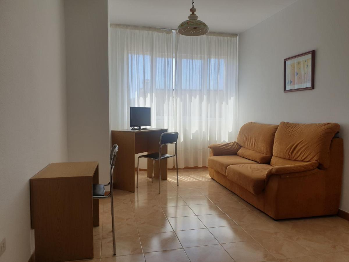 Hotel Millan Negreira Bagian luar foto